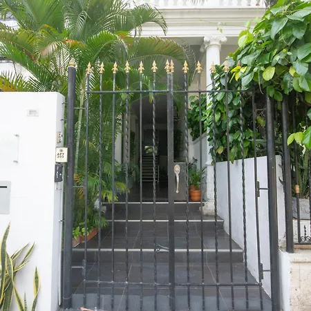 Bed and breakfast Verano Azul - Confortable Apartamento Completo Con Ubicacion Preferencial - Bahia De Manga - A Un Paso Del Centro Historico Y Getsemani Cartagena