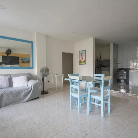 Verano Azul - Confortable Apartamento Completo Con Ubicacion Preferencial - Bahia De Manga - A Un Paso Del Centro Historico Y Getsemani Bed & Breakfast Cartagena